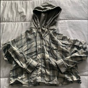 American Eagle cropped hooded flannel